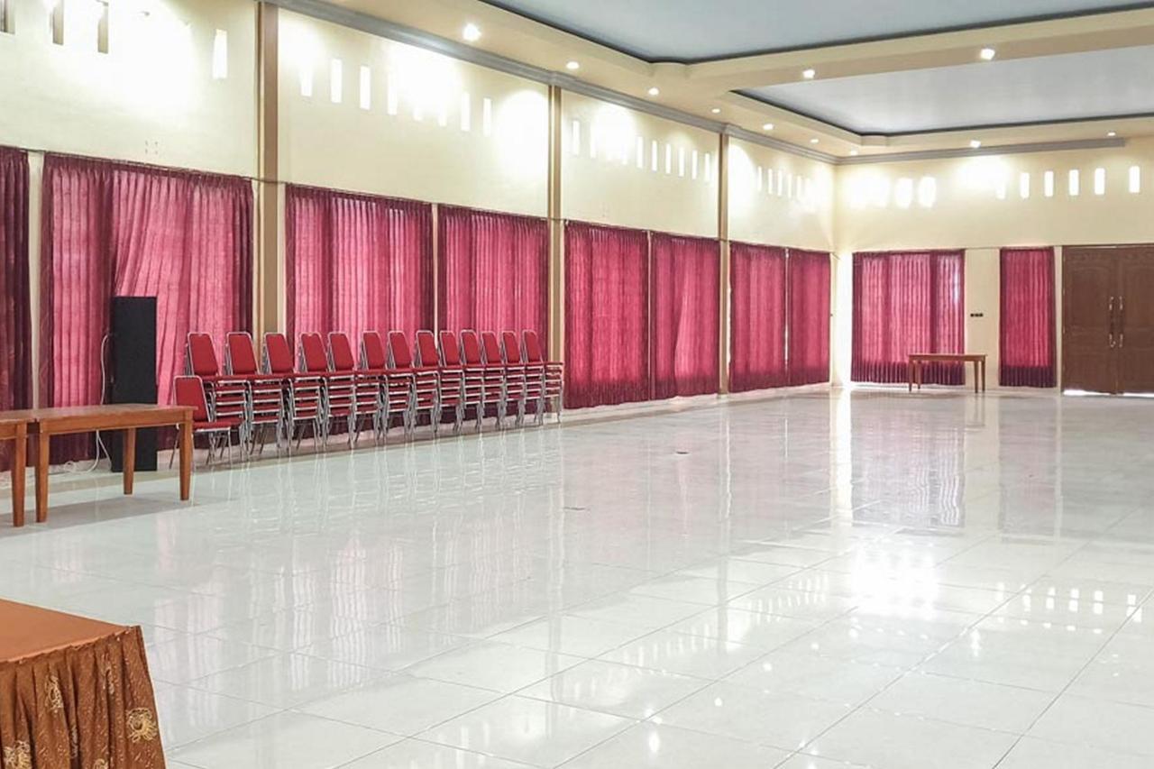Hotel Bumi Bermi Permai Near Bermi Eco Park Mitra Reddoorz Проболинго Екстериор снимка